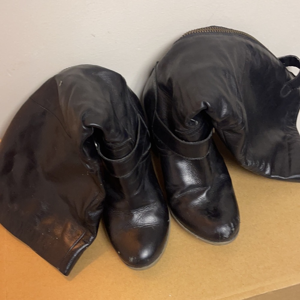 Aldo - Picture 2 of 4